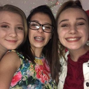 Meet your Posher, Kaylie